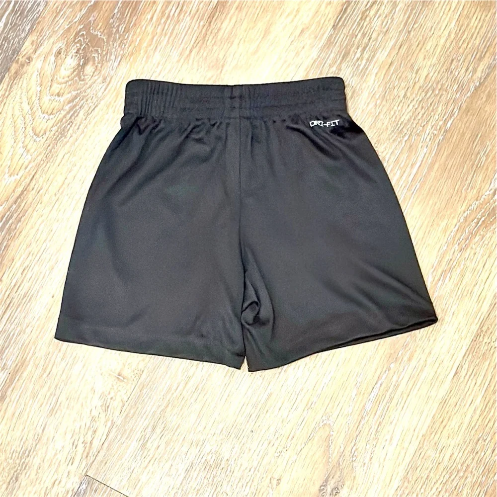 Nike Dri-FIT Polo Shirt & Shorts, 2 Piece Set- NWOT - Picture 4 of 7